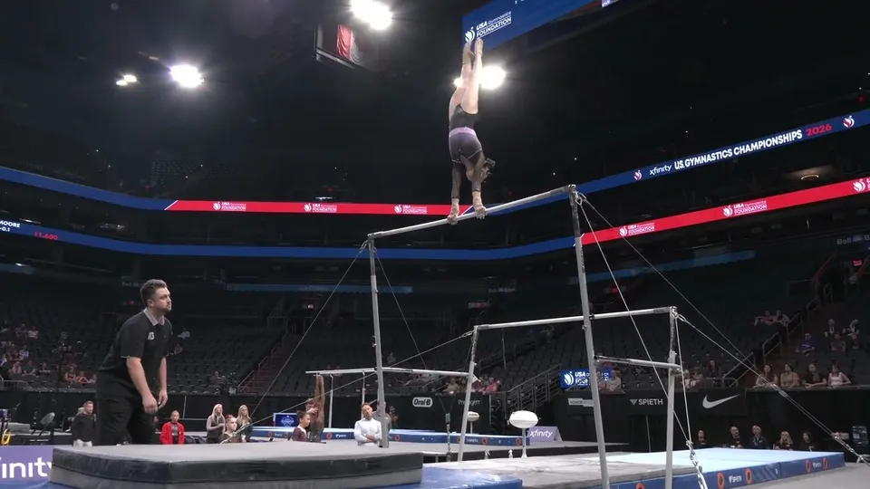 Eva Doherty · Bars
