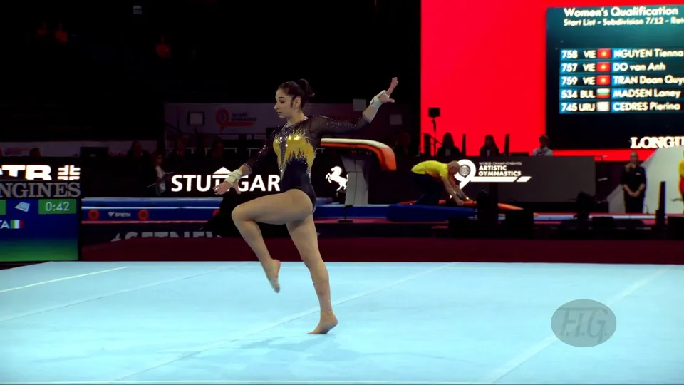 Elisa Iorio · Floor