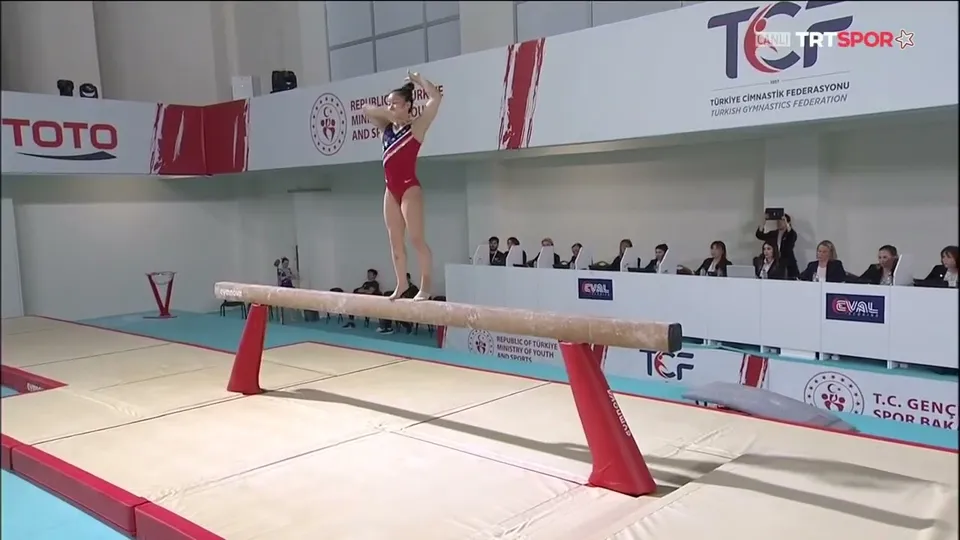 Jayla Hang · Beam