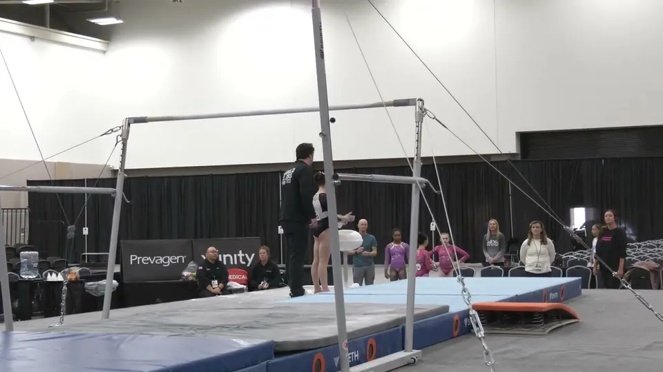 Eva Doherty · Bars