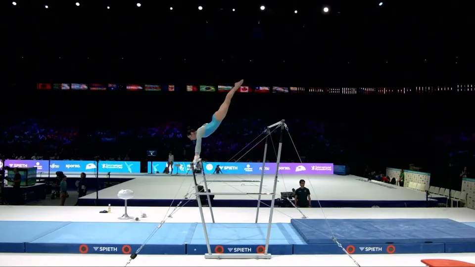 Elisa Iorio · Bars