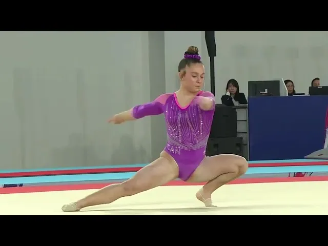 Zoe Tsaprailis · Floor