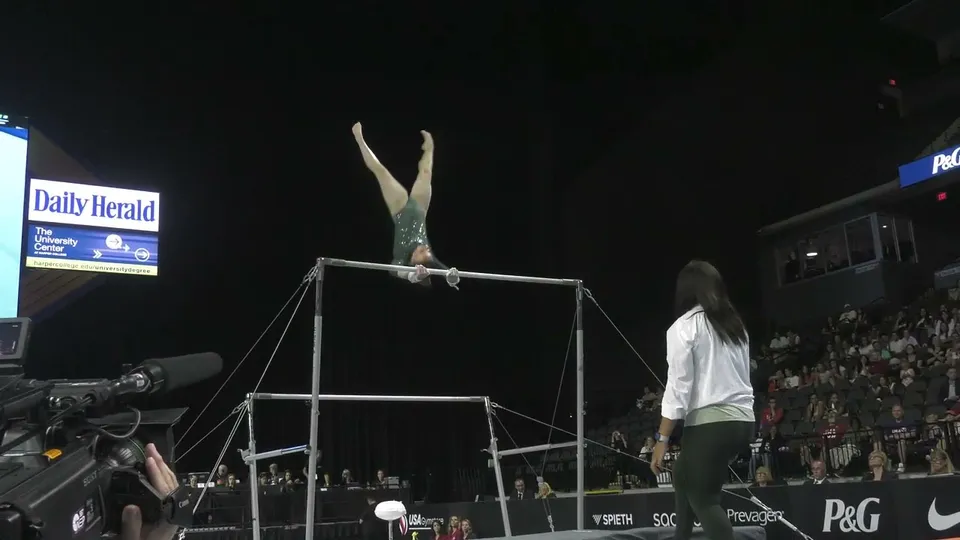 Nola Matthews · Bars