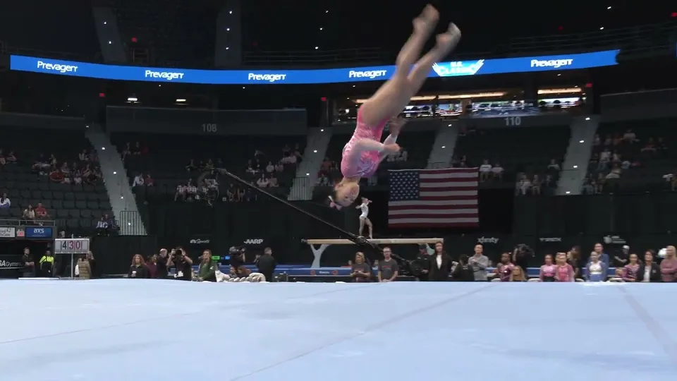 Kylie Smith · Floor