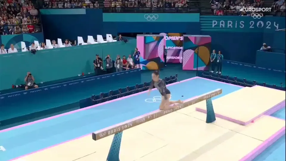 Elisa Iorio · Beam