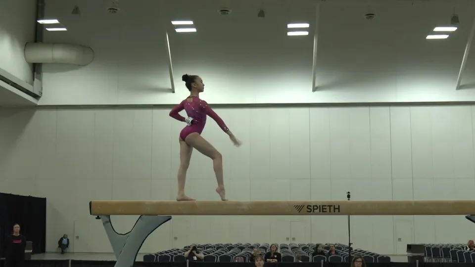 Kylie Smith · Beam