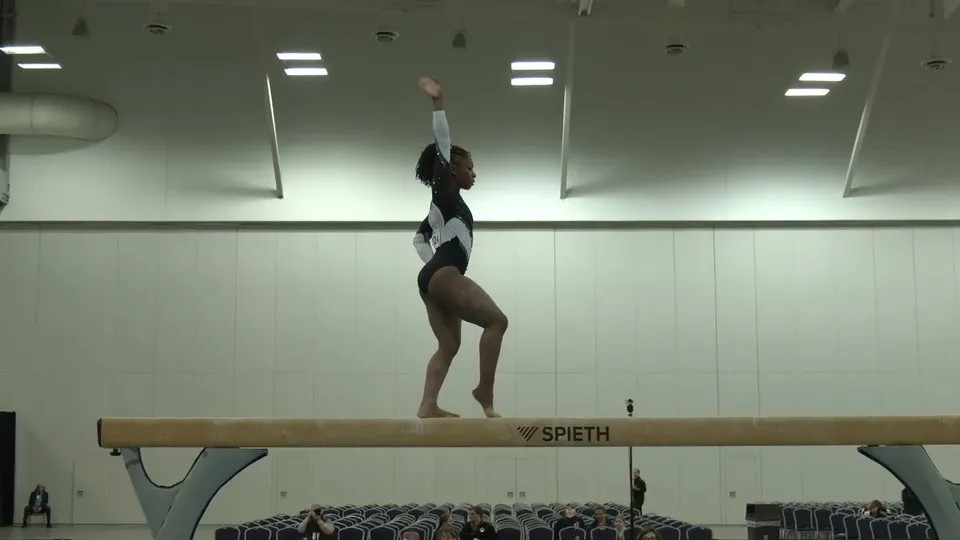 Amia Pugh-Banks · Beam