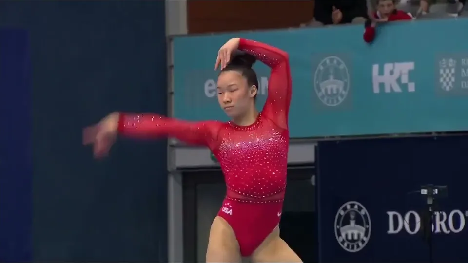 Jayla Hang · Floor