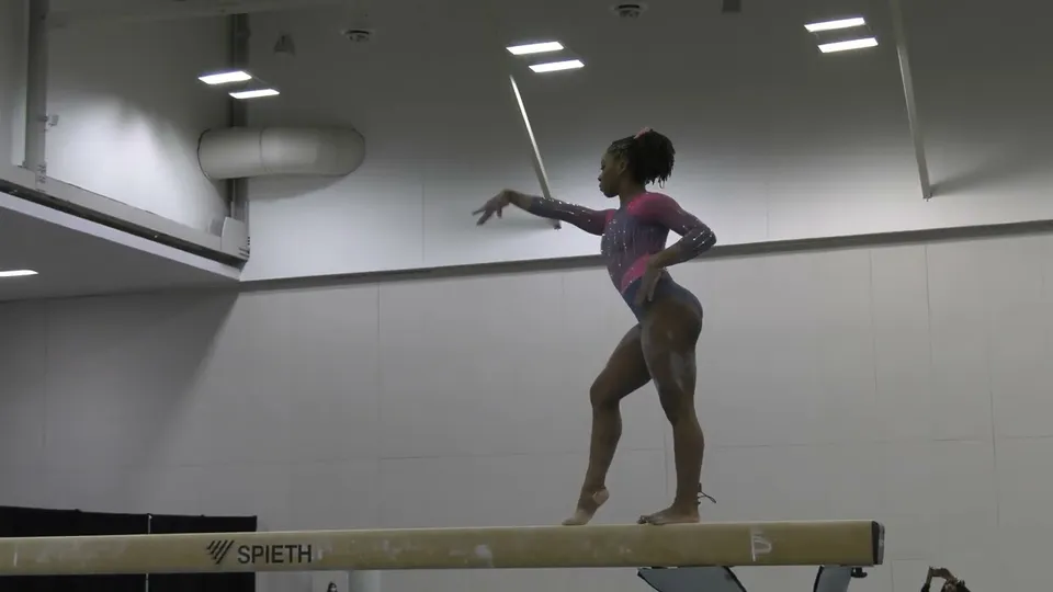 Amia Pugh-Banks · Beam
